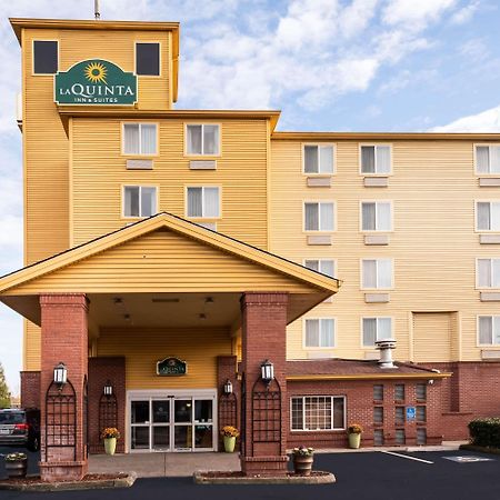 Отель La Quinta By Wyndham Portland Airport Экстерьер фото